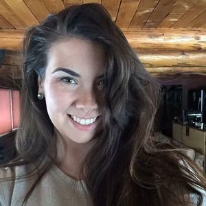 Meet your Posher, Dominique